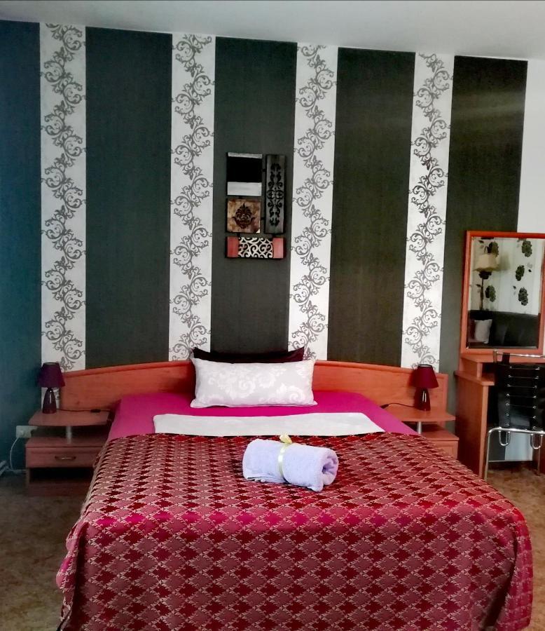 Grosse Wohnung Mit Terrasse Im Altstadtzentrum - Ferienwohnung Chiplakoff Blankenburg  Extérieur photo