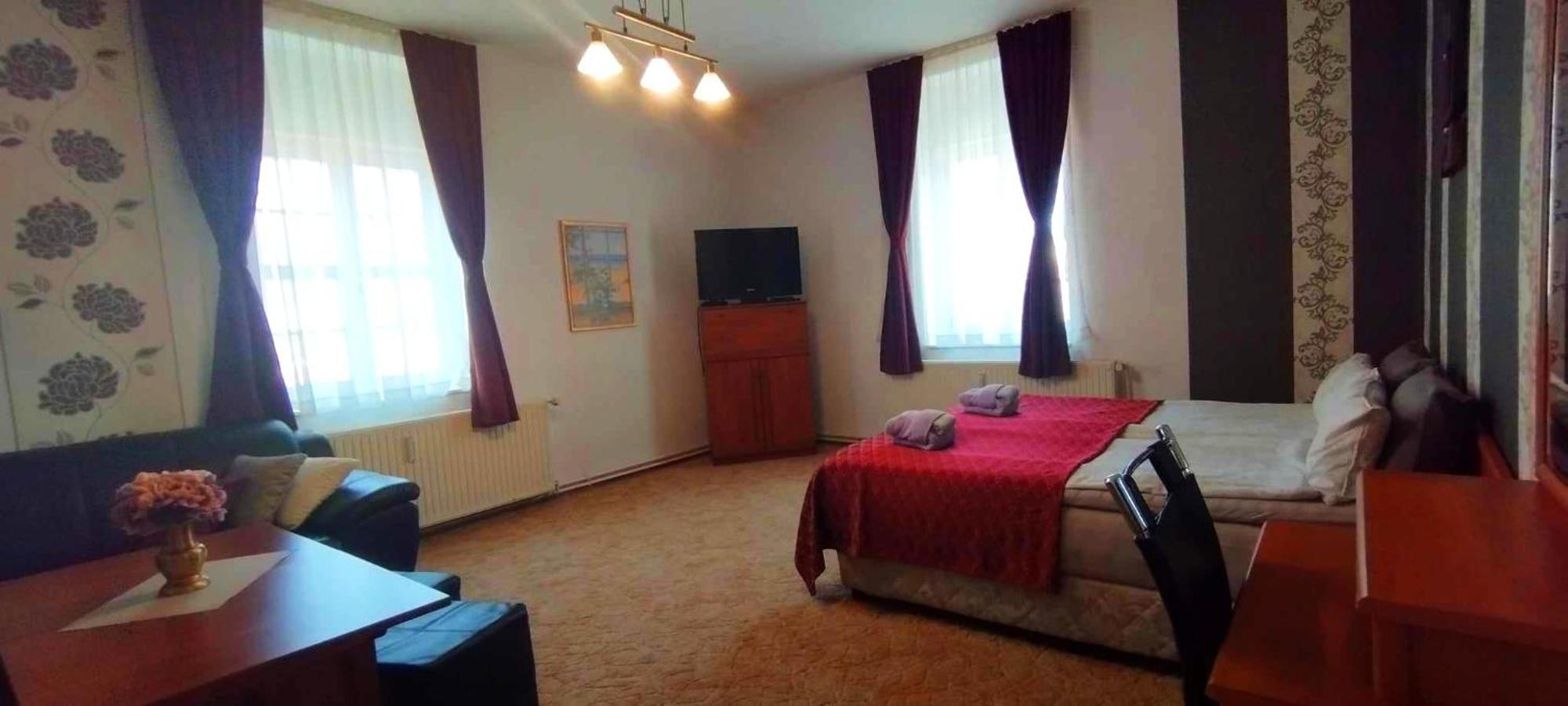 Grosse Wohnung Mit Terrasse Im Altstadtzentrum - Ferienwohnung Chiplakoff Blankenburg  Extérieur photo